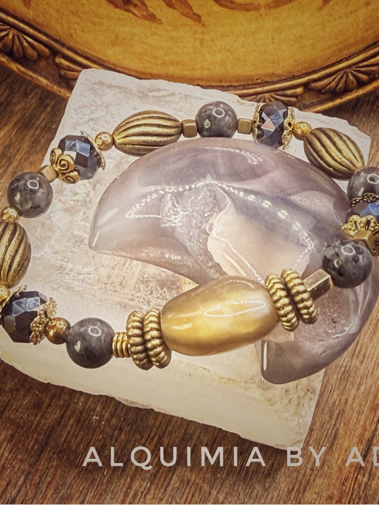 Alquimia Gold And Gray Labradorite + Agate Stretch Bracelet
